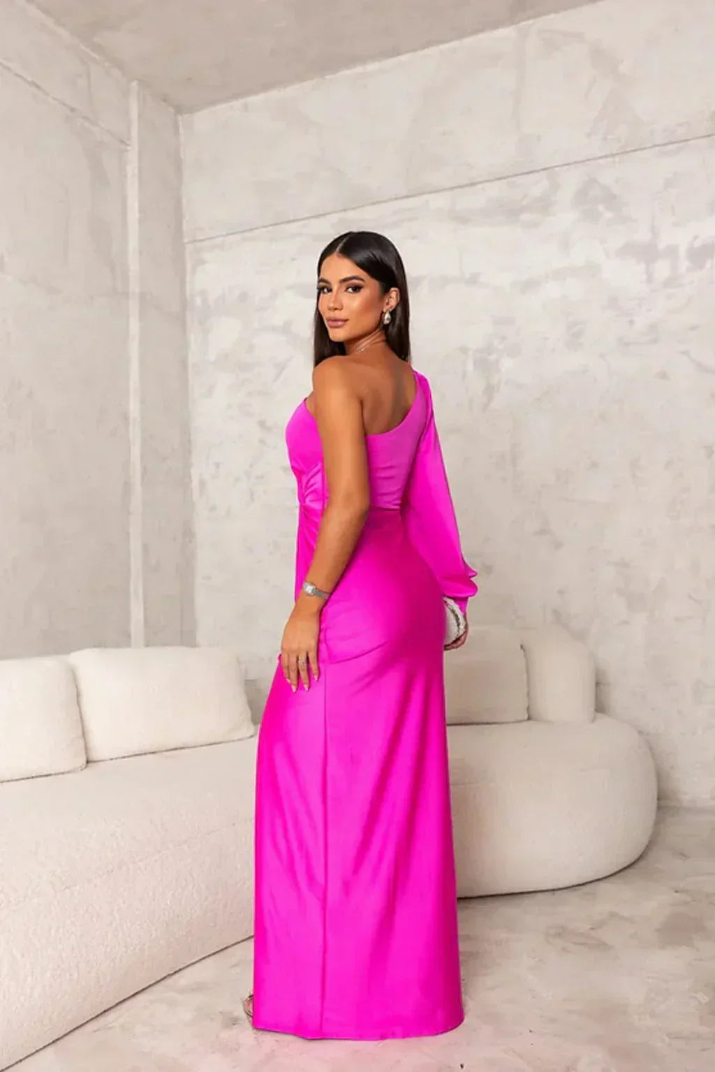 Alison - Elegant maxikjole med slids