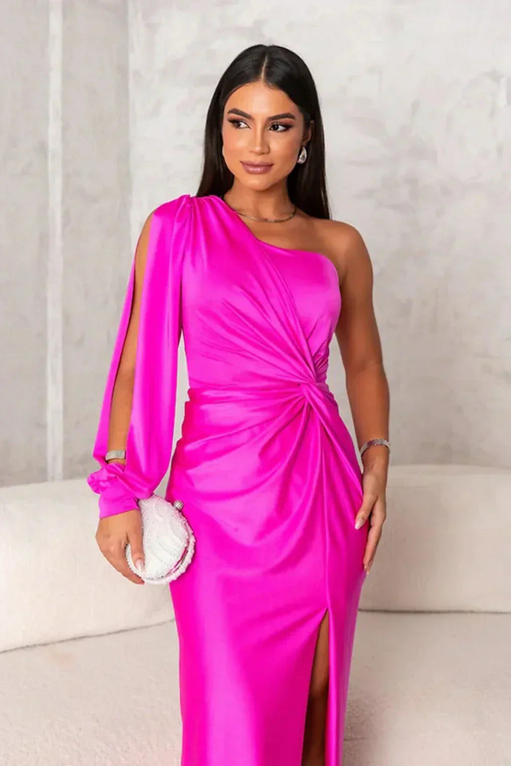 Alison - Elegant maxikjole med slids