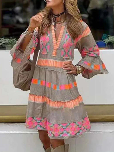 Crizza - Kunstnerisk kjole med boho-print