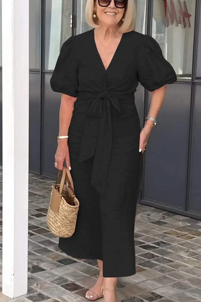 Kourtney - Elegant kjole med V-hals